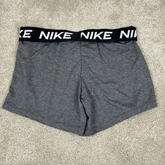 Nike Women's 5" Dri Fit Attack Training Shorts Size Medium Grey Black DA0319 010 - Picture 5 of 5